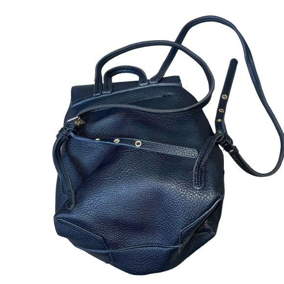 Soul Society backpack mini/midi black pebbled faux leather cinch top flap - Picture 2 of 9